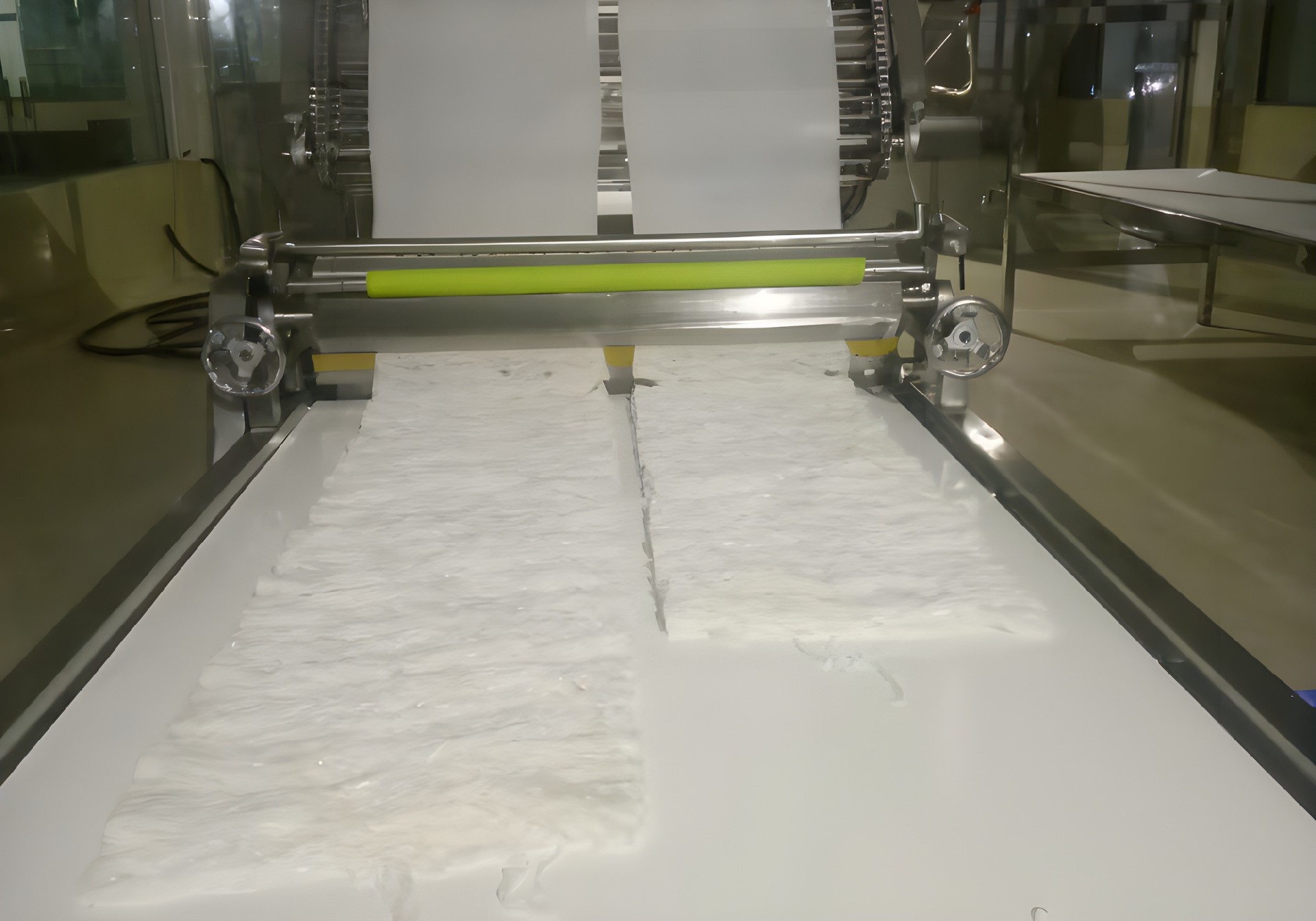 大型河粉机的工作过程是怎样的?应该如何维护和保养？